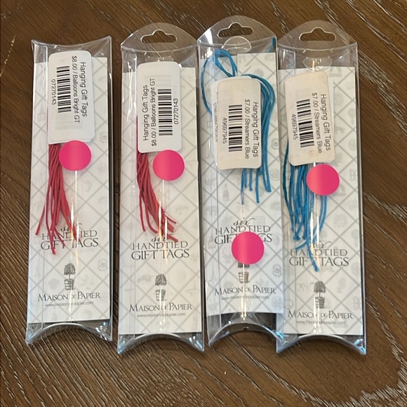 Handtied Gift Tags NWT - Picture 2 of 6